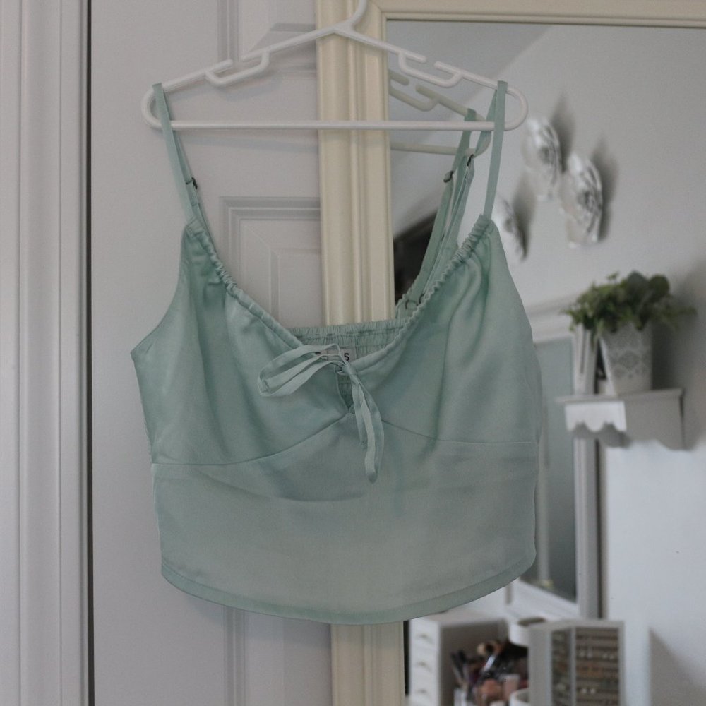 Hollister Cropped Tank